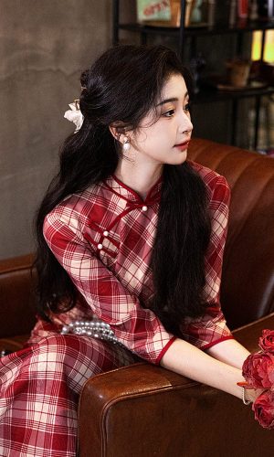 체크 무늬, 벨벳 소재, 레드 미디 치파오